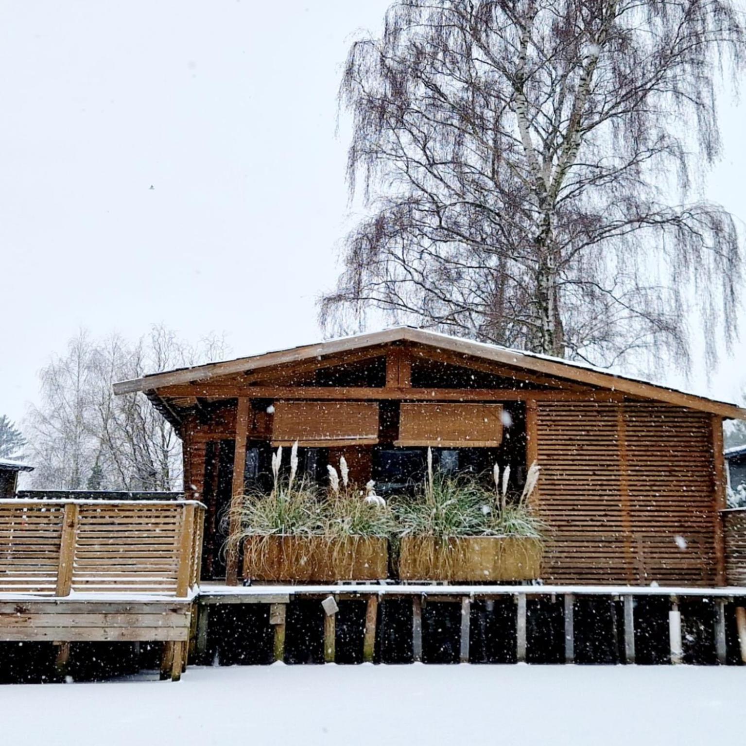 Rustig Gelegen Chalet Solvo Met Terras Aan Het Water ゲール エクステリア 写真